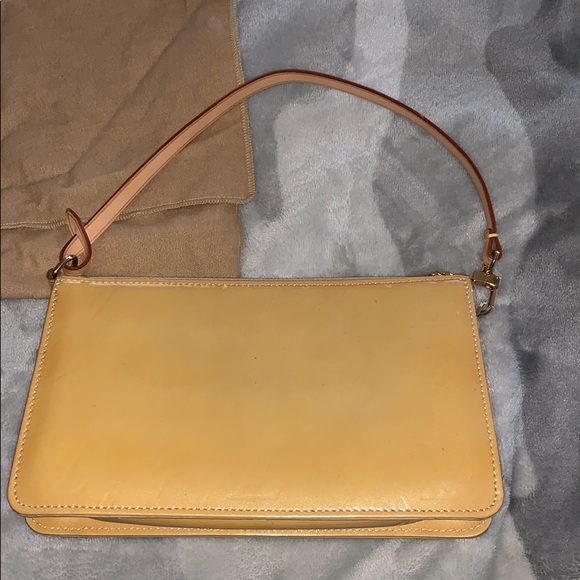 Louis Vuitton Handbags - Louis Vuitton wristlet